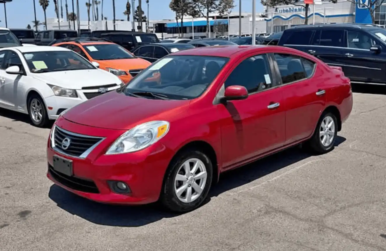 2014 Nissan Versa 1.6 SV CVT's photo
