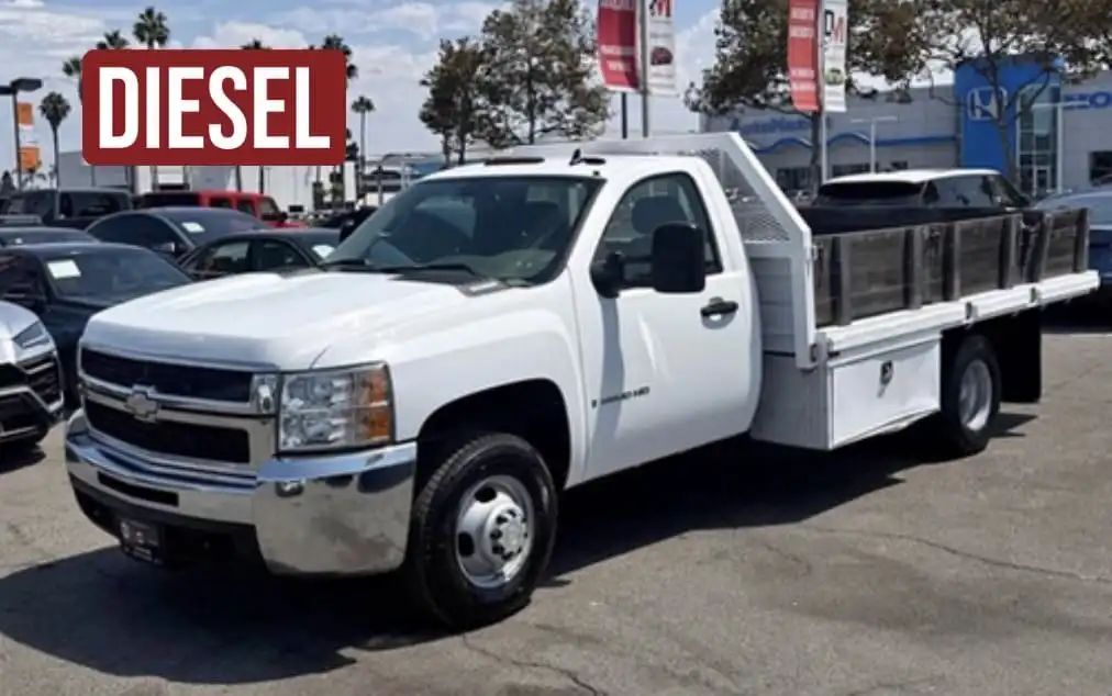 2007 Chevrolet Silverado HD Work Regular Cab SWB's photo