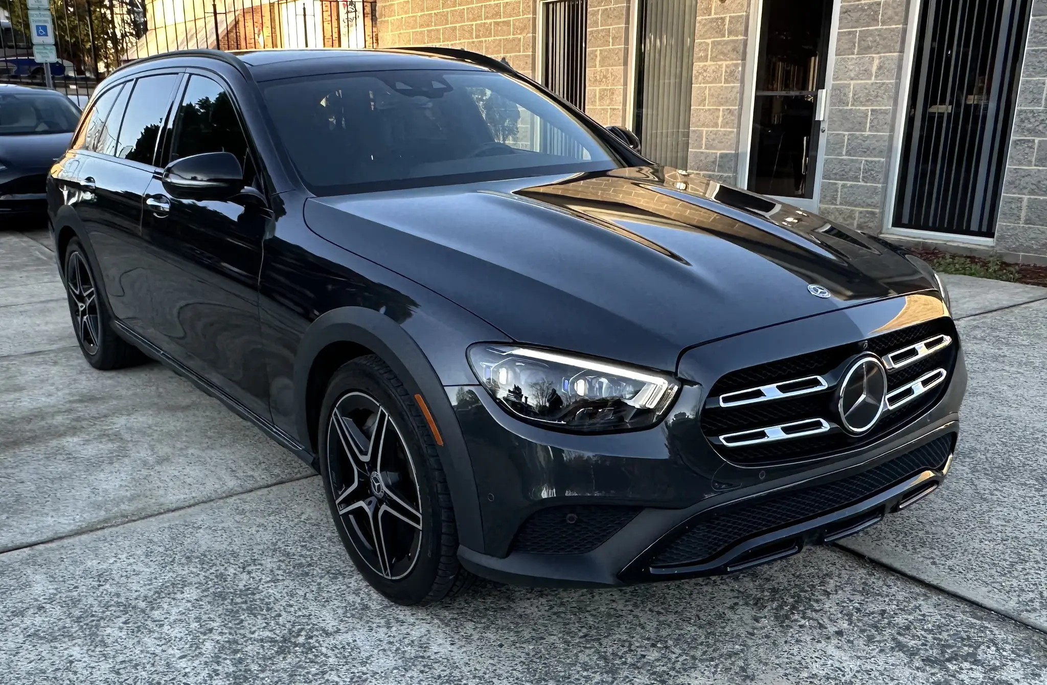 2021 Mercedes-Benz E-Class E450 4MATIC All-Terrain photo 3