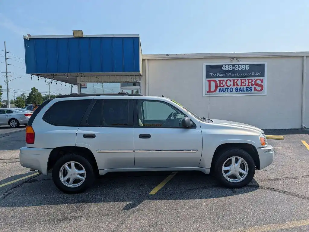 2008 GMC Envoy SLE's photo