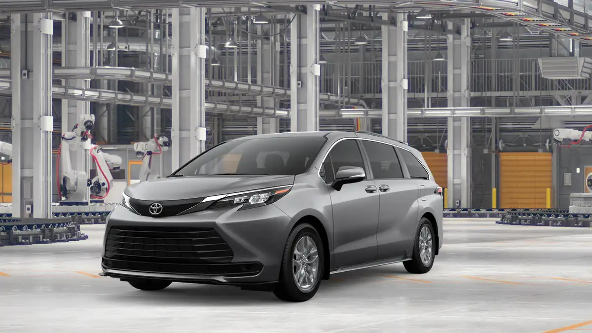 2026 Toyota Sienna LE 8-Passenger Hybrid FWD's photo