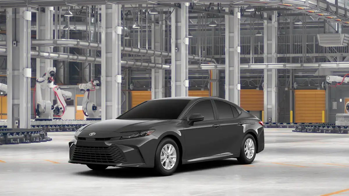 2026 Toyota Camry LE Hybrid's photo