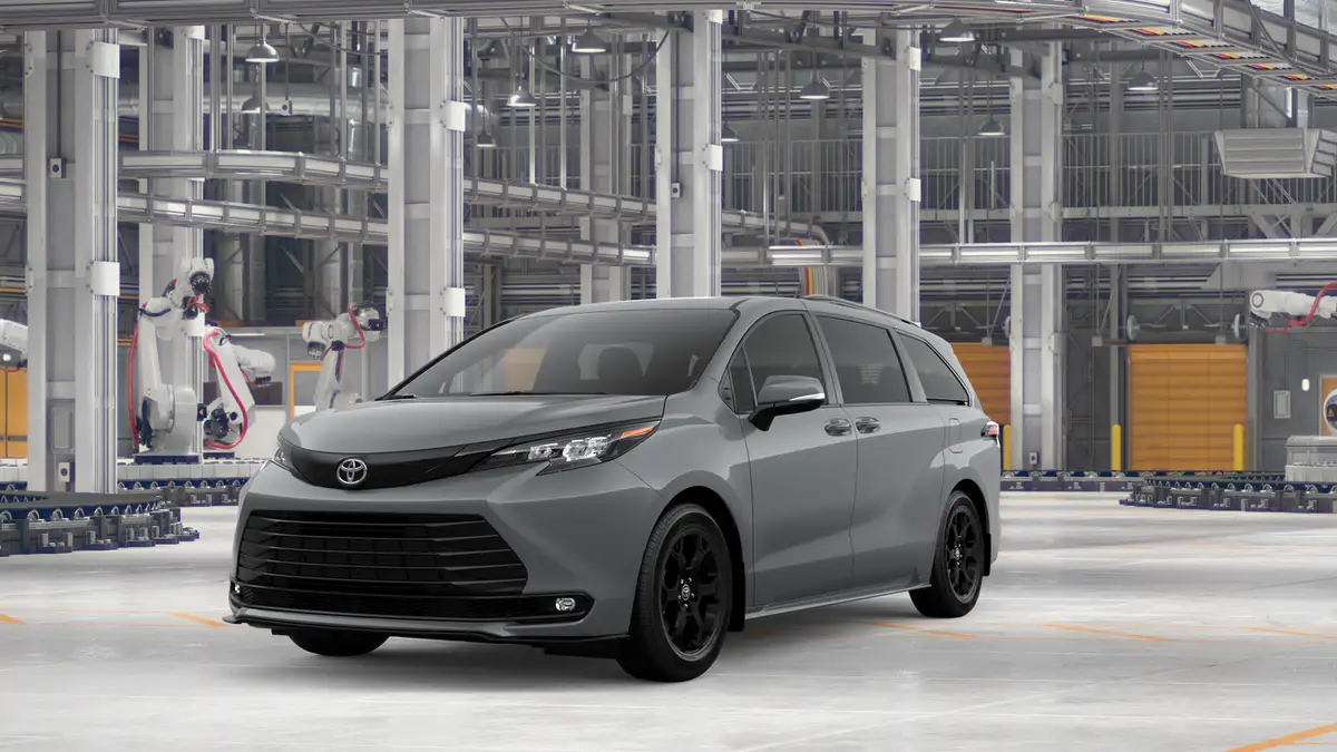 2026 Toyota Sienna Woodland Edition Hybrid AWD's photo