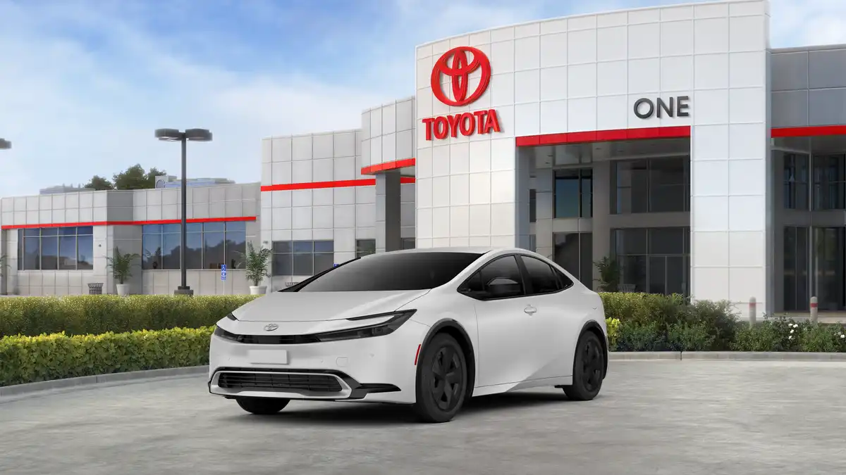 2026 Toyota Prius SE's photo