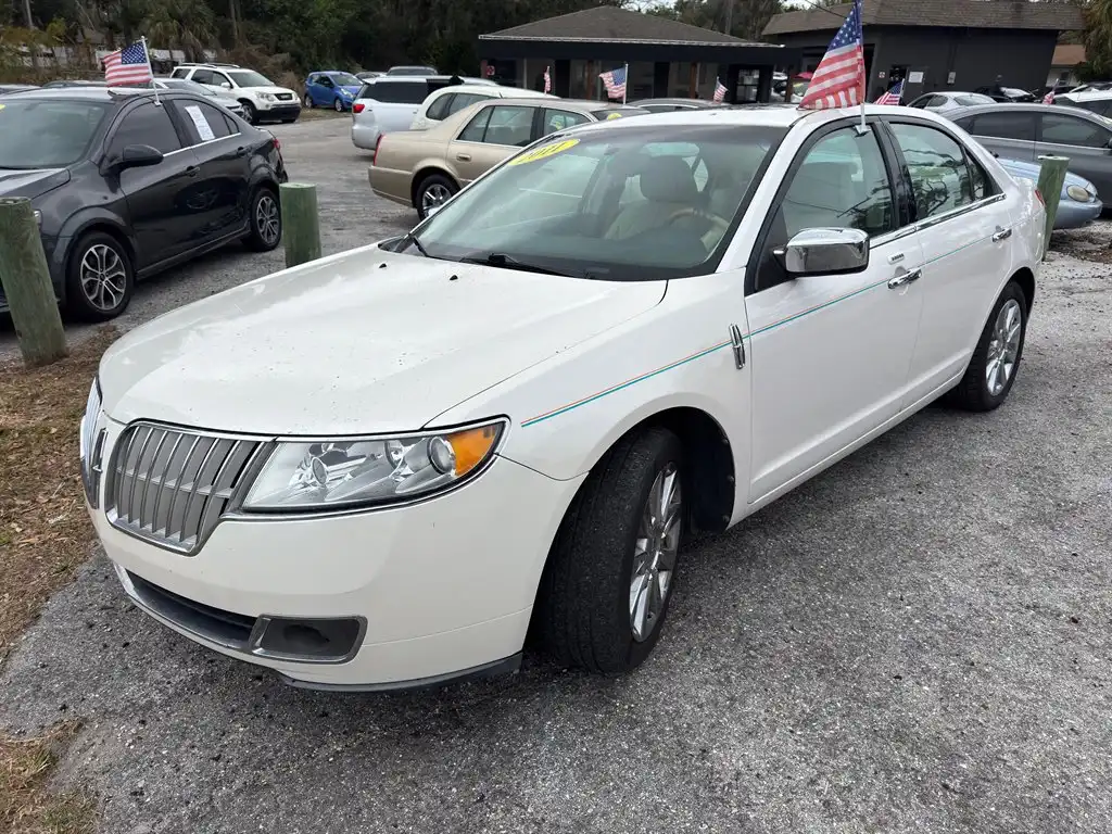 2011 Lincoln MKZ V6's photo