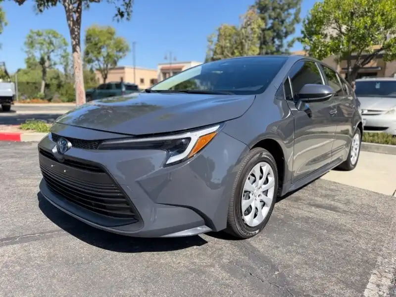 2024 Toyota Corolla LE Hybrid CVT's photo