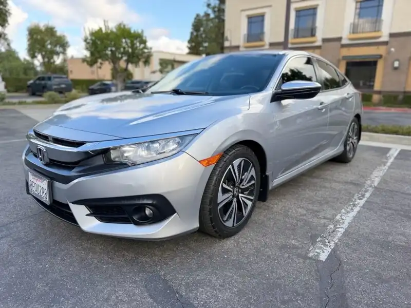 2018 Honda Civic EX-T CVT's photo