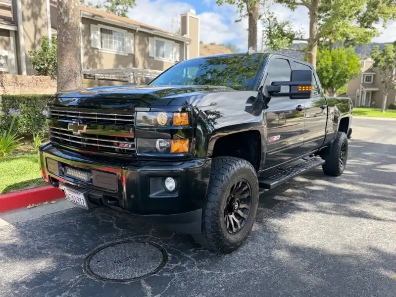2016 Chevrolet Silverado HD LT 4WD Crew Cab Standard Box's photo