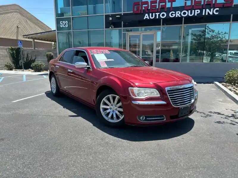 2011 Chrysler 300 Limited's photo