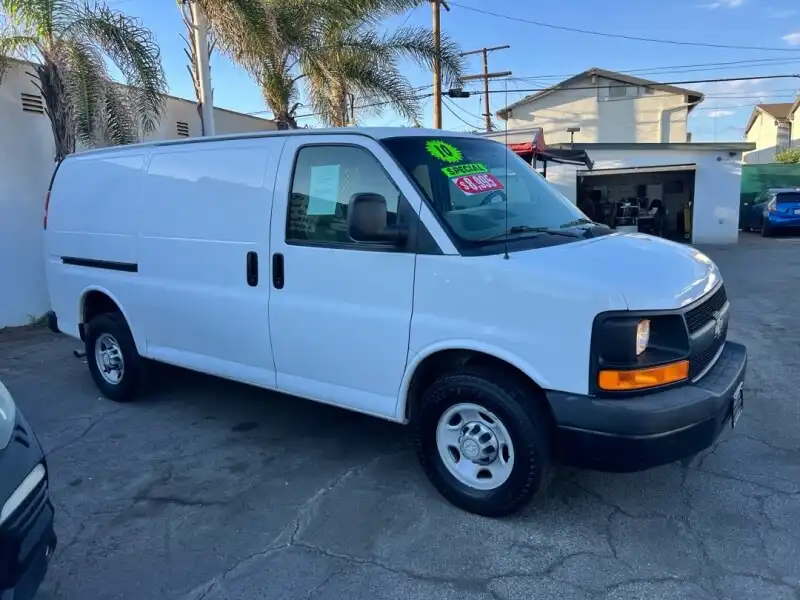 2010 Chevrolet Express Work Van HD 2500's photo