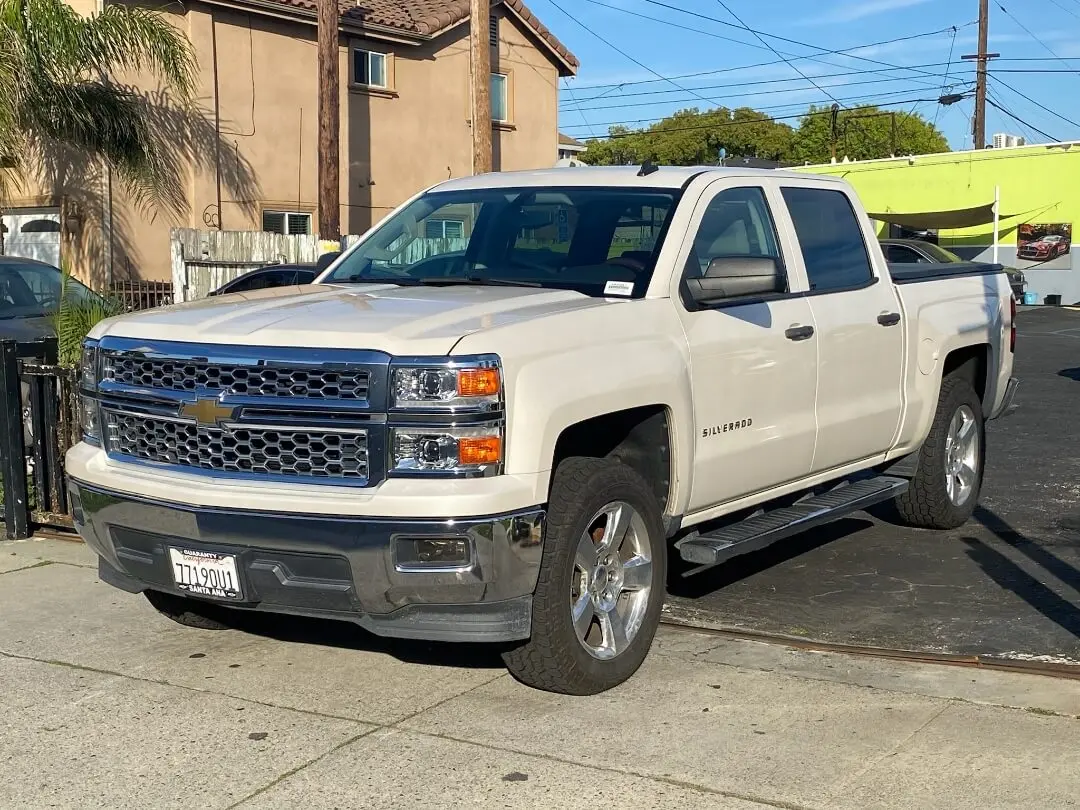Vehicle Image 2