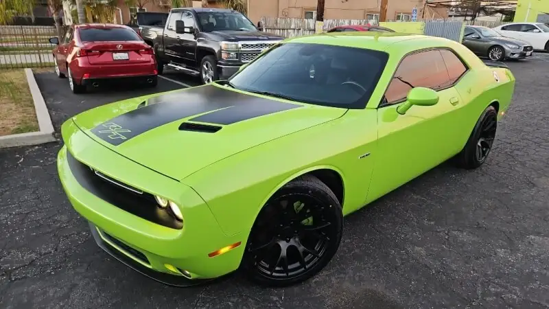 2015 Dodge Challenger R/T Plus photo 1