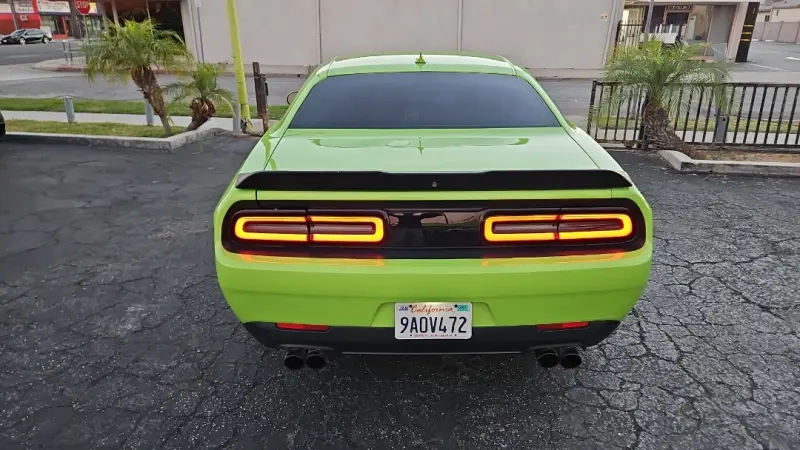 2015 Dodge Challenger R/T Plus photo 5