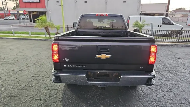 2015 Chevrolet Silverado 1500 LT Double Cab Std Box photo 5
