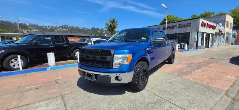 2011 Ford F-150 XLT SuperCrew 145 in's photo