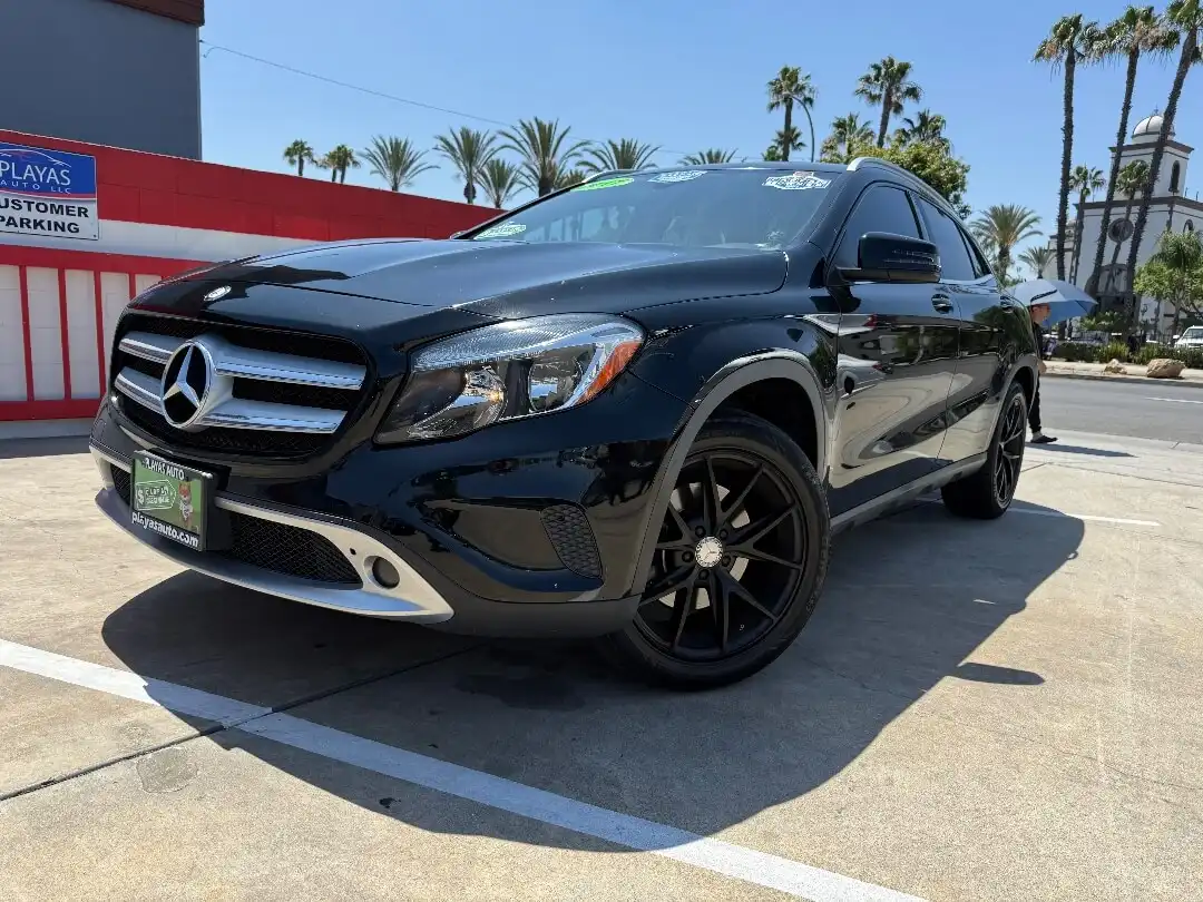 2017 Mercedes-Benz GLA GLA250's photo