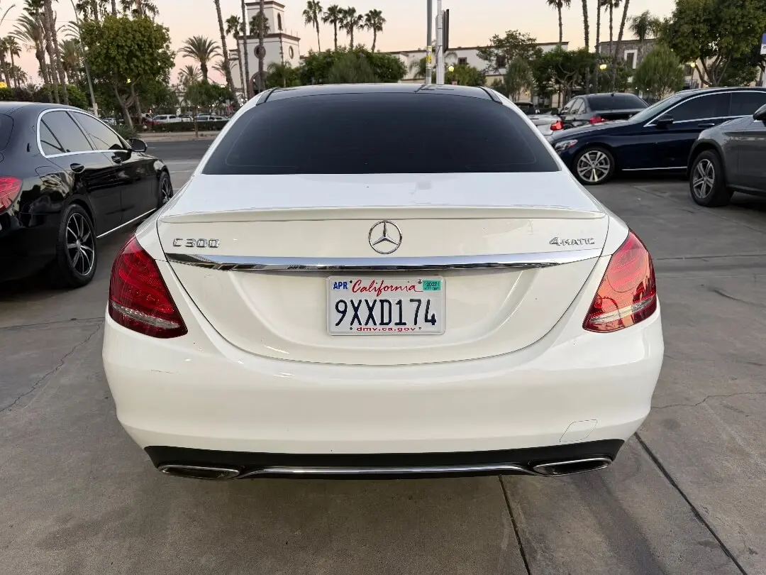 2016 Mercedes-Benz C-Class C300 4MATIC photo 5