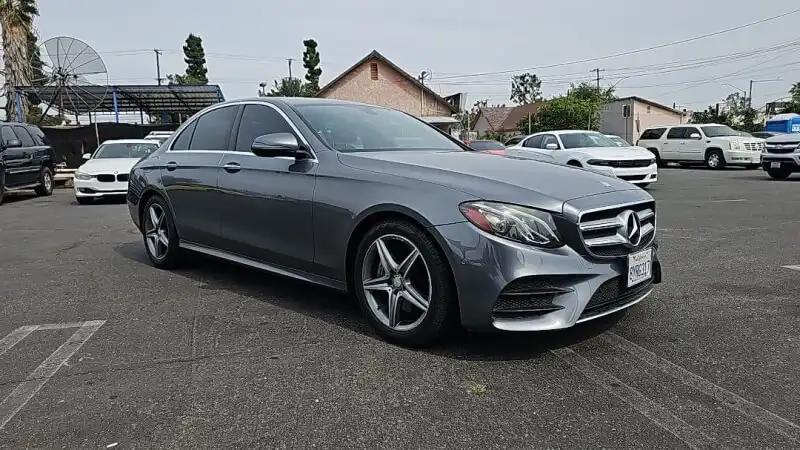 2017 Mercedes-Benz E-Class E300's photo