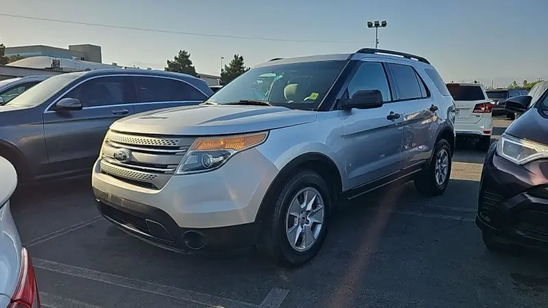 2014 Ford Explorer Base photo 4