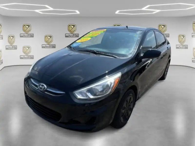 2016 Hyundai Accent SE 6MT 4-Door's photo