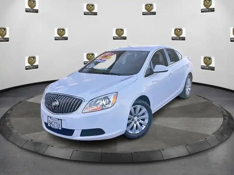 2015 Buick Verano 1SD's photo