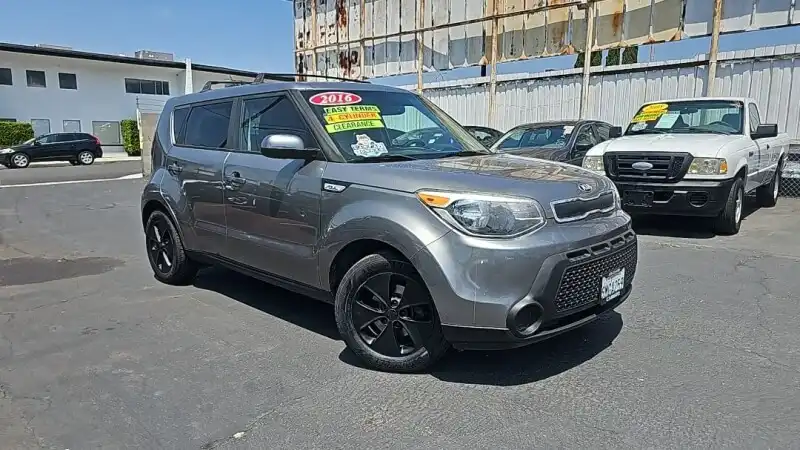 2016 Kia Soul 1.6L Base 5-Door's photo
