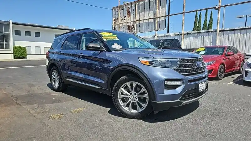 2021 Ford Explorer XLT RWD's photo