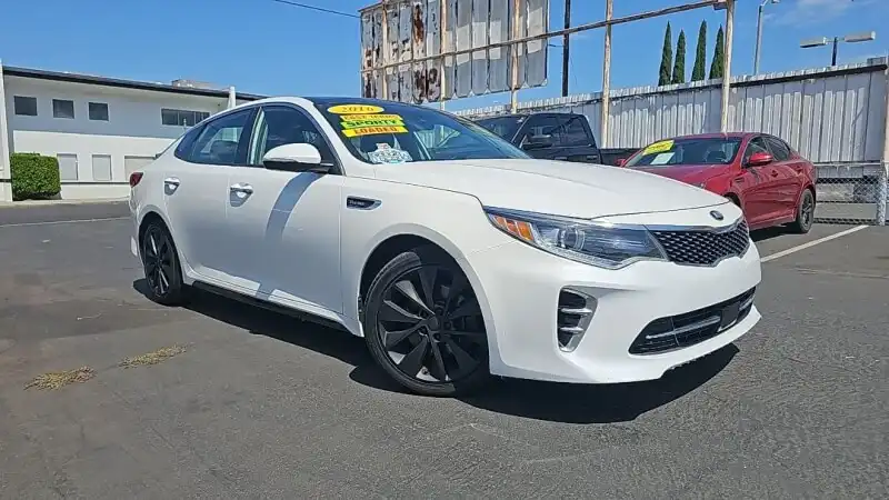 2016 Kia Optima SX Turbo AT's photo