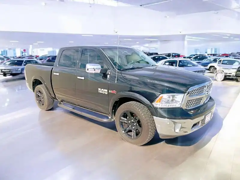 2016 RAM 1500 Laramie 4x4 Crew Cab 5'7's photo
