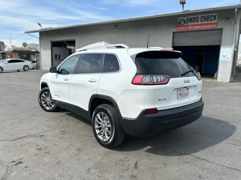 2019 Jeep Cherokee Latitude Plus 4X4 photo 4