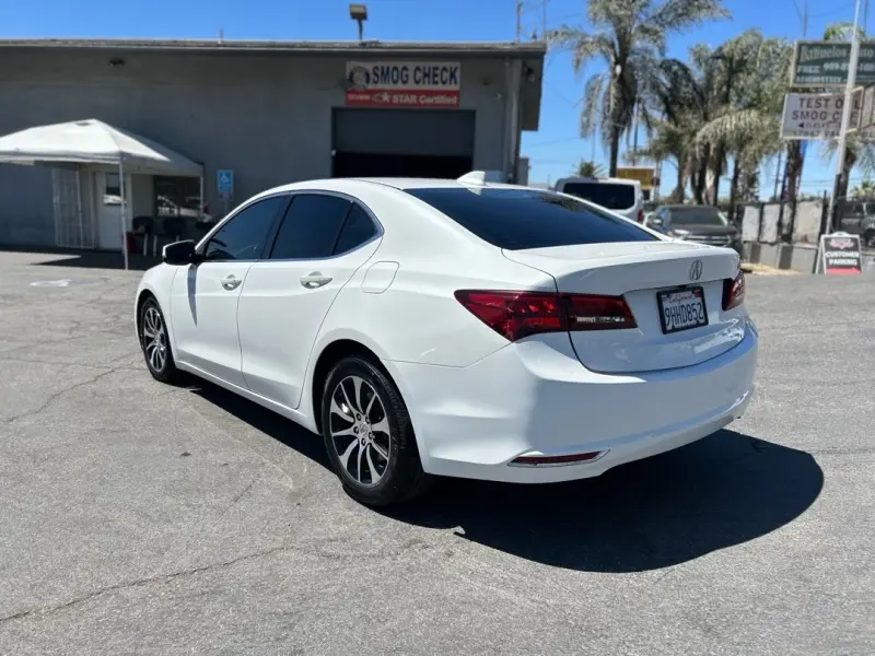 2015 Acura TLX 2.4 Auto Technology Package photo 4