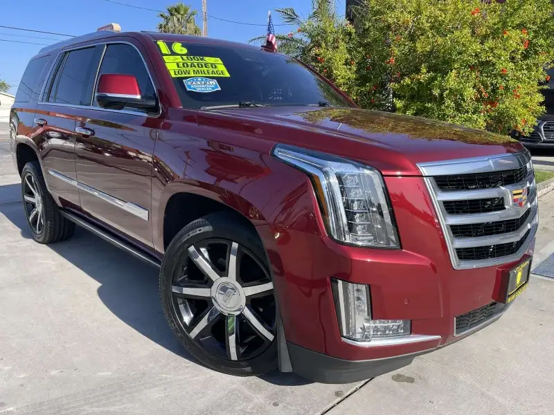 2016 Cadillac Escalade Premium 2WD's photo