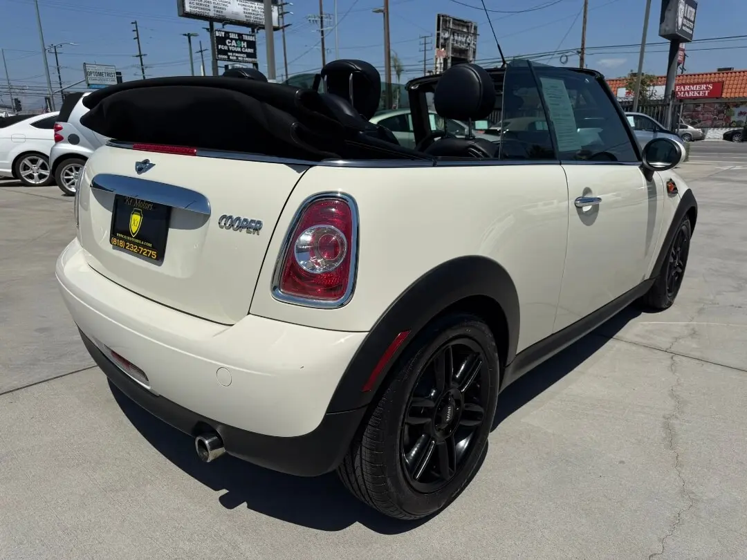 2014 MINI Cooper Base photo 5