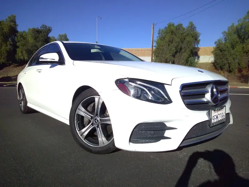 2020 Mercedes-Benz E-Class E350 photo 3