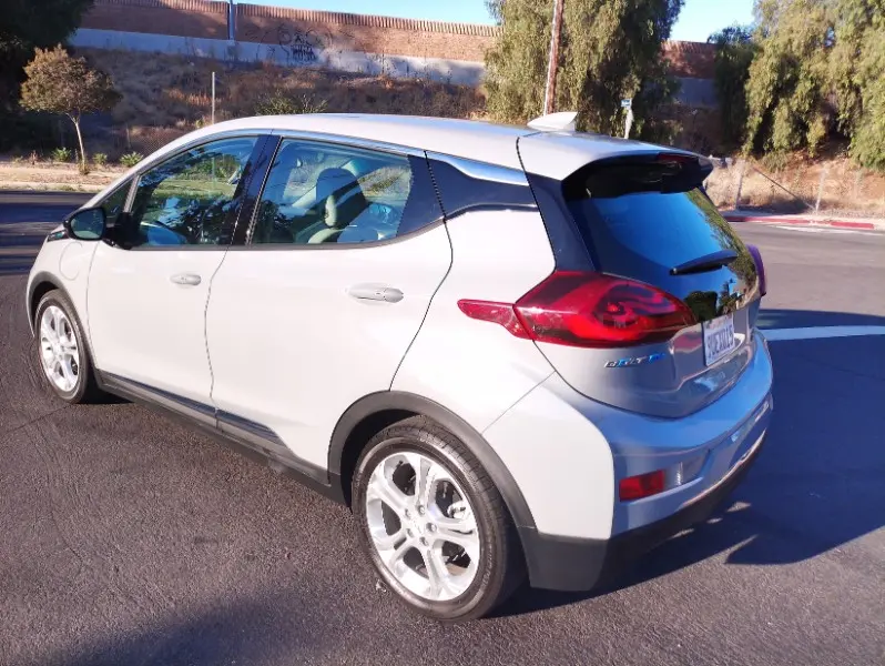 2019 Chevrolet Bolt EV LT Auto photo 4