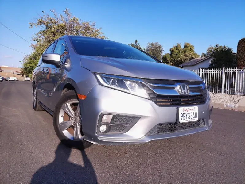 2019 Honda Odyssey EX photo 3