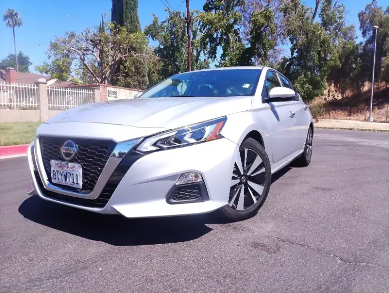 2021 Nissan Altima 2.5 SV's photo