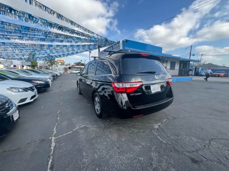 2013 Honda Odyssey EX photo 3