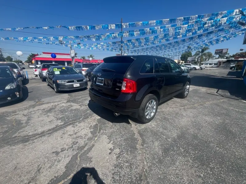 2013 Ford Edge SEL photo 5