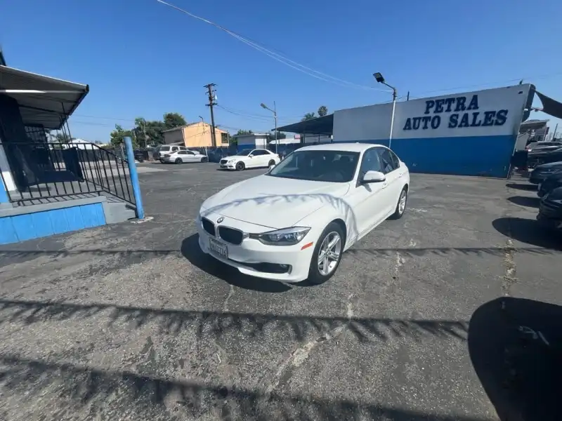 2013 BMW 3 Series 328i Sedan SULEV's photo