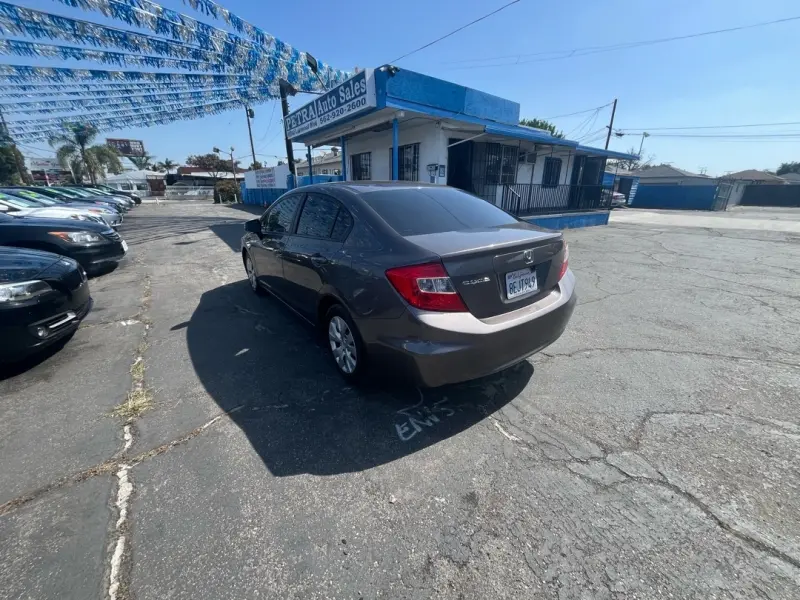 2012 Honda Civic LX Auto photo 3