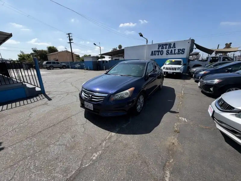 2011 Honda Accord EX-L Auto's photo