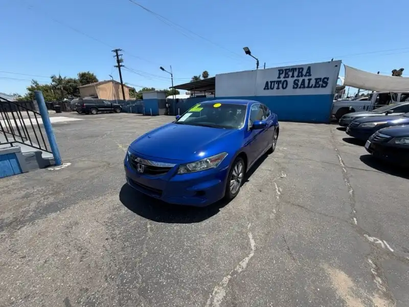 2011 Honda Accord EX Auto's photo