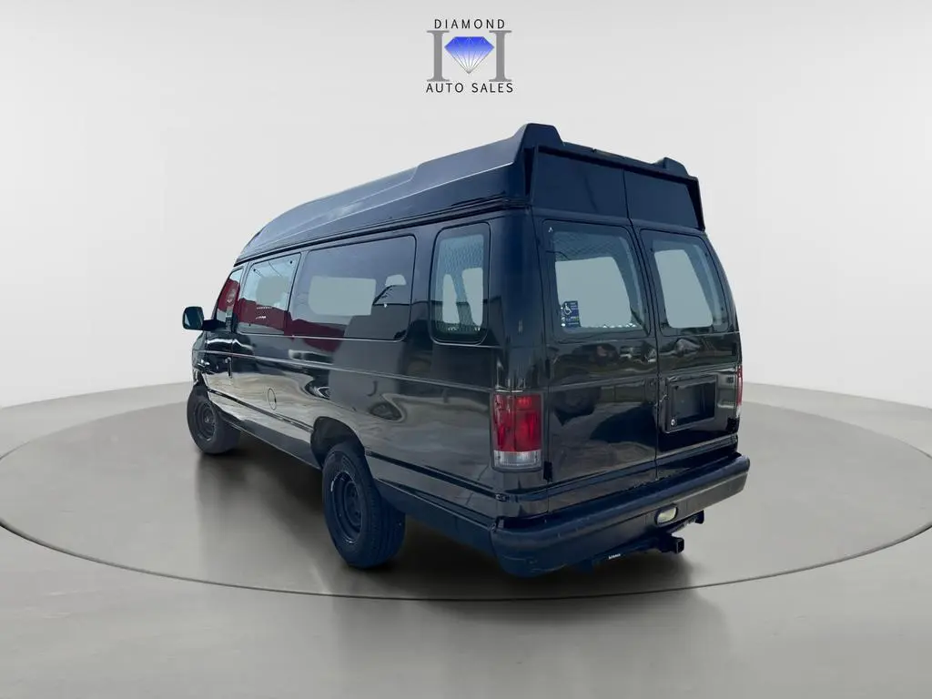2009 Ford E-Series E-250 Extended photo 5