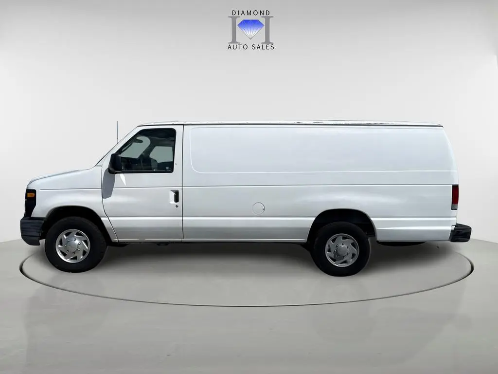 2012 Ford E-Series E-250 Extended photo 4