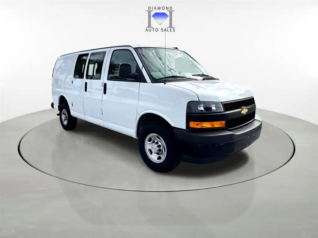 2022 Chevrolet Express 2500 Work Van HD's photo