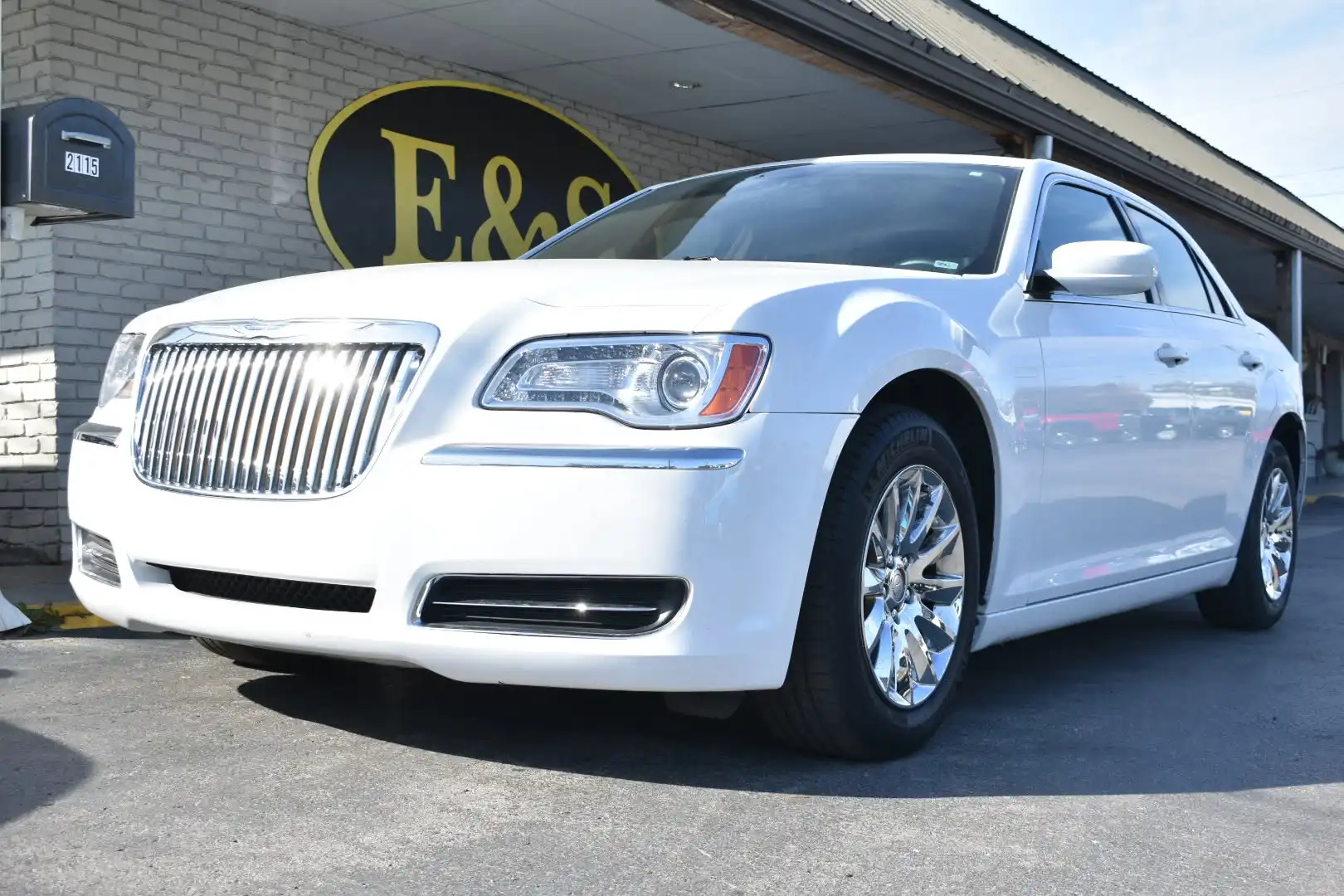 2014 Chrysler 300 Base's photo