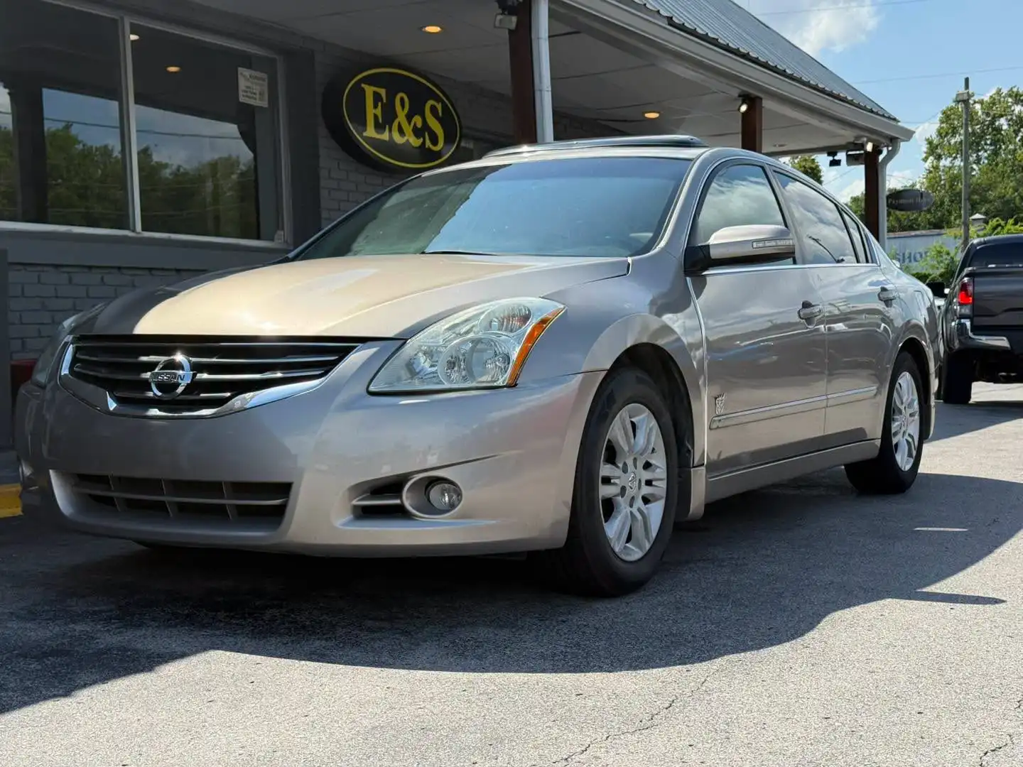 2012 Nissan Altima's photo