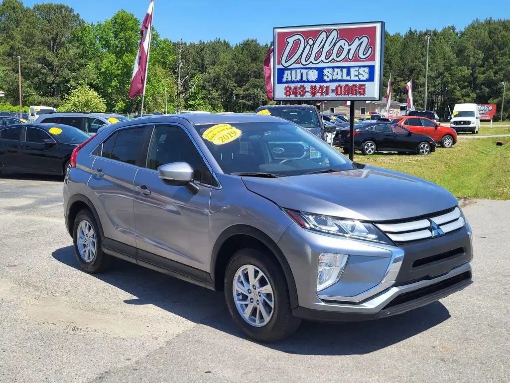 2019 Mitsubishi Eclipse Cross ES 2WD's photo
