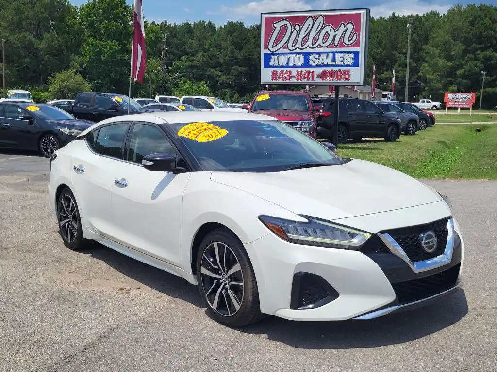2021 Nissan Maxima SV's photo